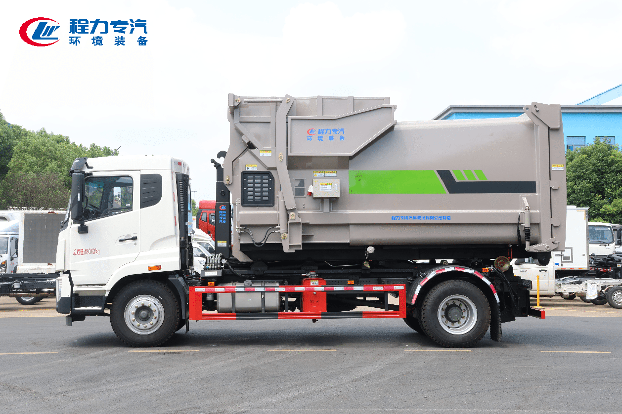 重汽豪沃勾臂垃圾車(chē)