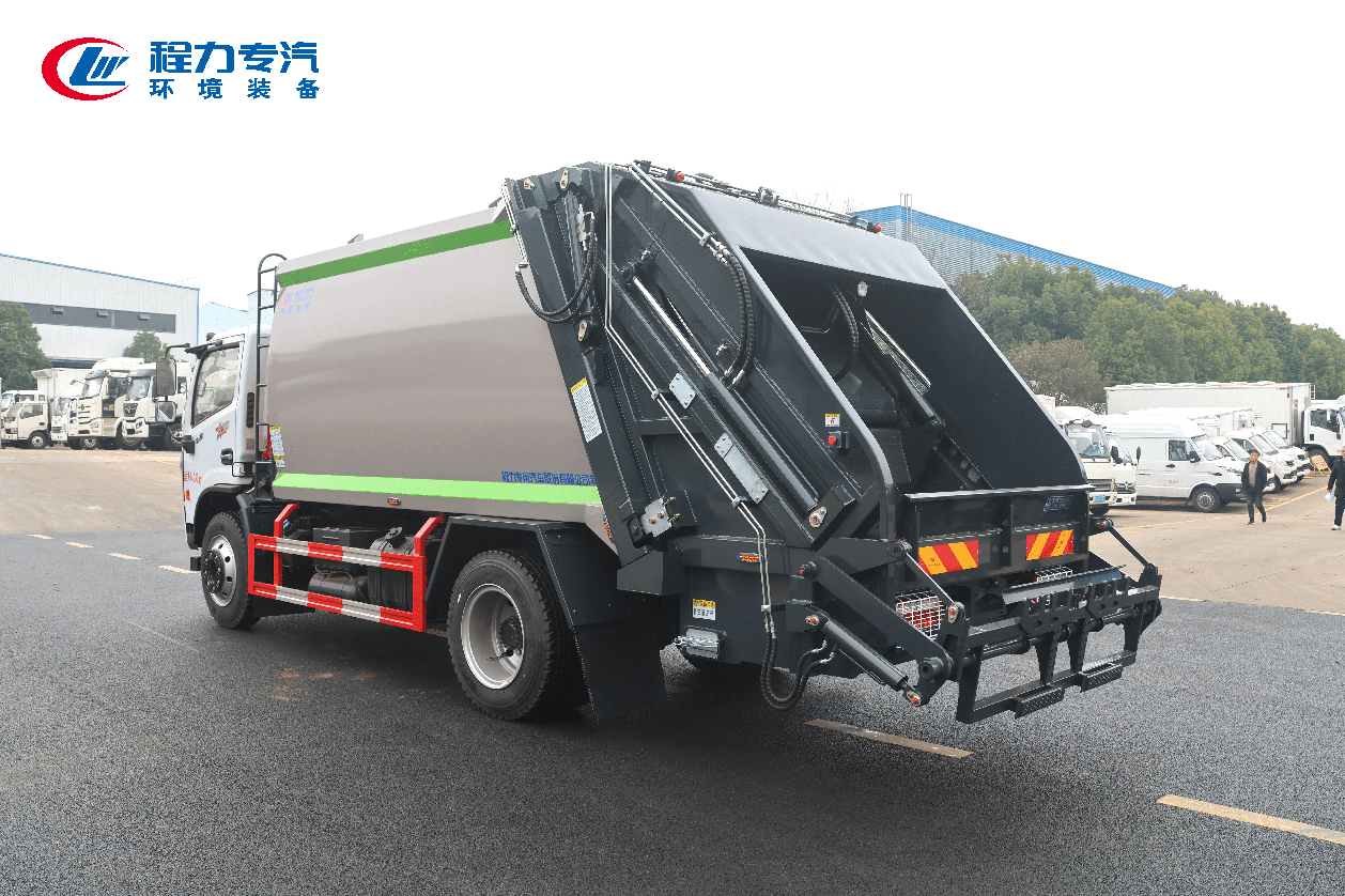 12方東風多利卡D7壓縮垃圾車