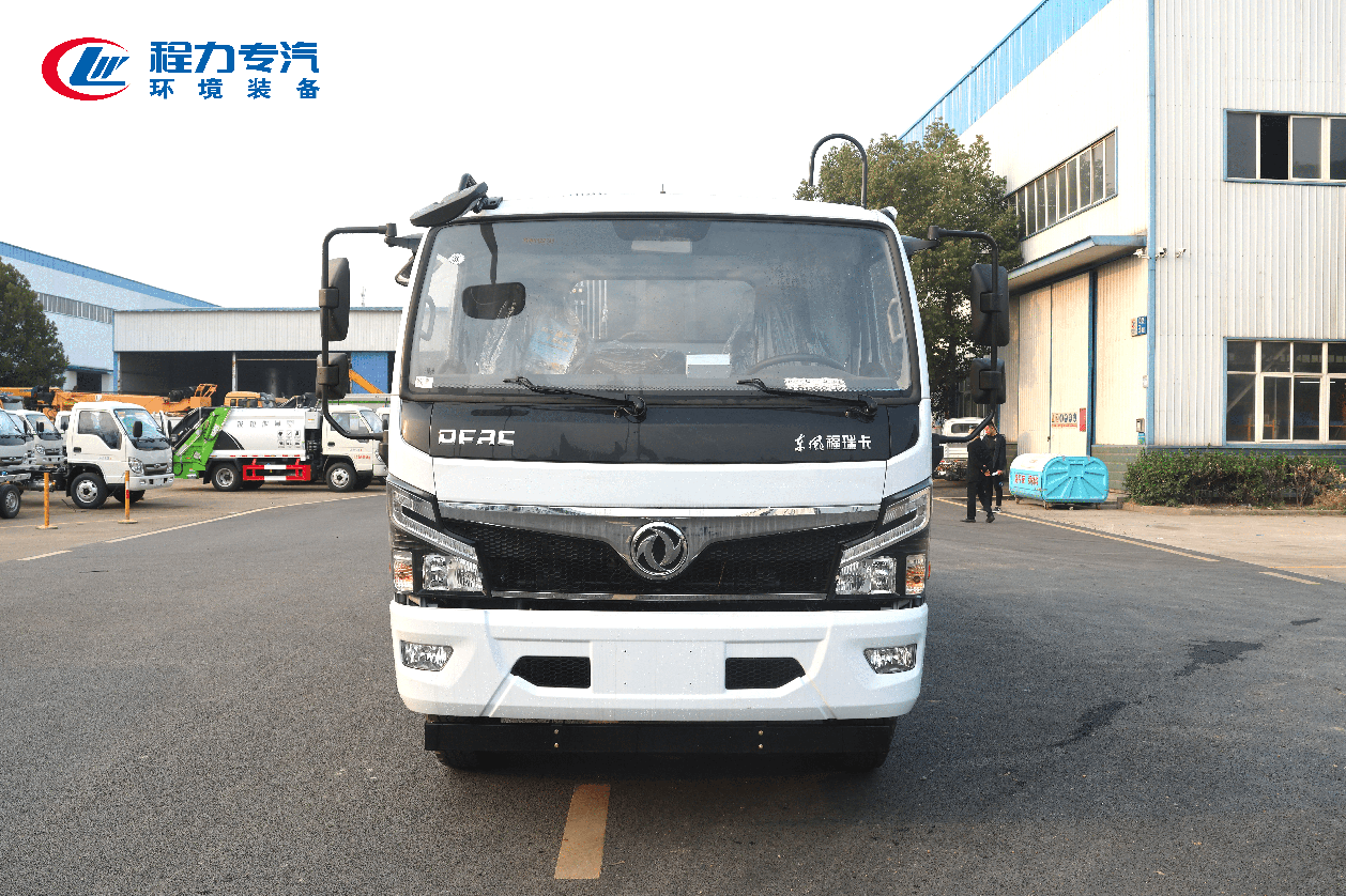 東風(fēng)福瑞卡F7壓縮垃圾車