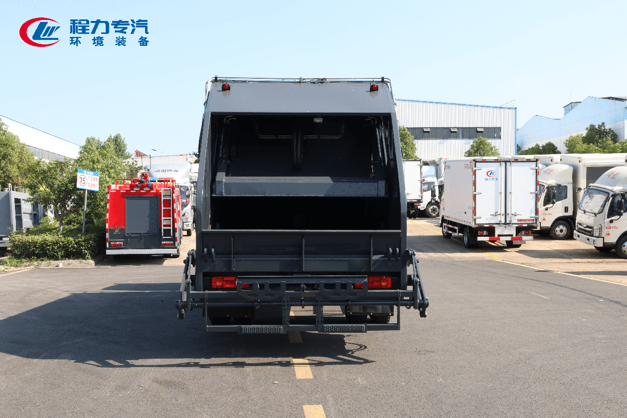 東風(fēng)天錦壓縮垃圾車