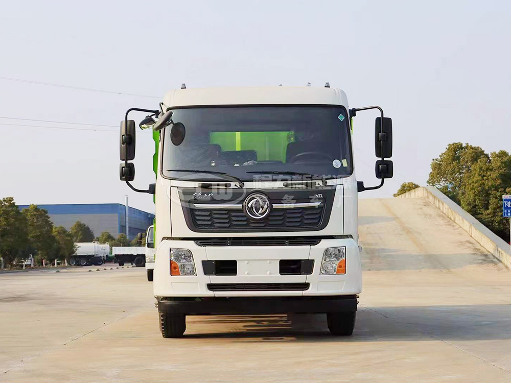 東風(fēng)天錦12方掃路車