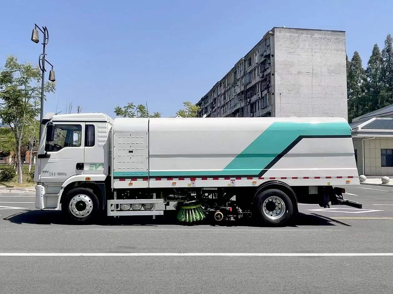 陜汽德龍純電動洗掃車